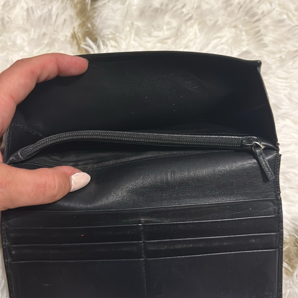 Two For One! Authentic Gucci Wallets - image 5